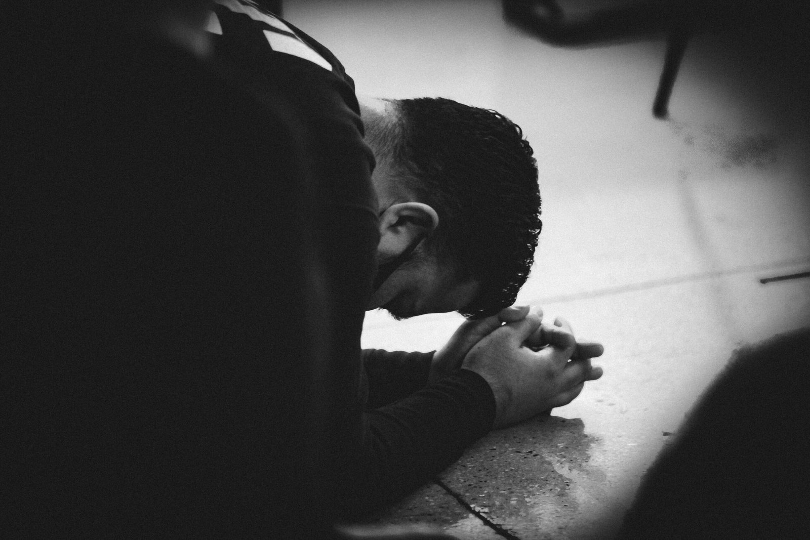 jon tyson cyswolyduxy unsplash (1)